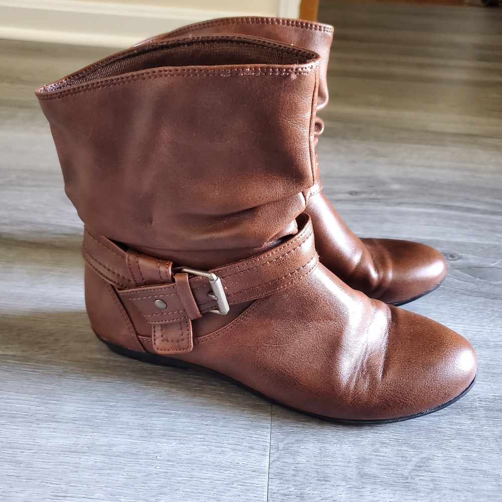 Lower East Side Brown Boots, Size 6